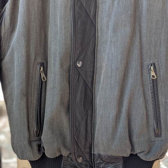 Vintage Henry Cotton's Men Leather Bomber Jacket - Picture 6 of 8